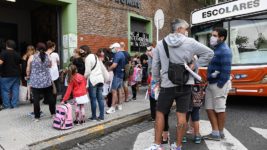 Bahía retrocede a fase 2 y a partir de este lunes quedan suspendidas las clases presenciales