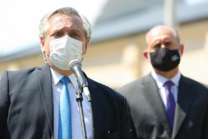 Presentan un hábeas corpus colectivo contra los DNU por el Covid y piden su inconstitucionalidad