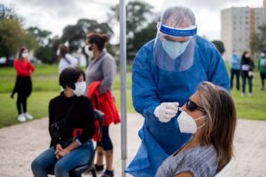 Otro día de altas cifras: 24.065 nuevos casos de coronavirus y 526 muertes