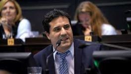 La oposición le pide a Axel Kicillof que «gestione en el mundo» la compra de vacunas para la Provincia