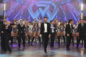 A la caída en el rating, Tinelli ahora suma nueve casos de Covid en “Showmatch”