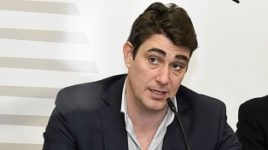 Iguacel tildó de «genocidio educativo» la falta de presencialidad escolar en el Interior bonaerense