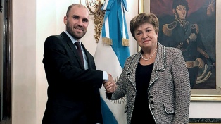 En modo campaña, Guzmán sale a defender su plan para «tranquilizar la economía»