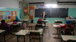 Distritos de varias provincias retoman las clases presenciales ante la baja de casos