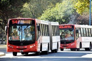 El Concejo trasladaría a Montenegro la responsabilidad de aumentar el boleto