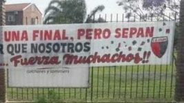 Colón y Racing por el título de la Copa de La Liga