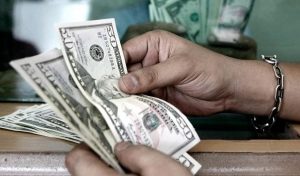 El blue bajó a $180 y el Banco Central vendió divisas nuevamente