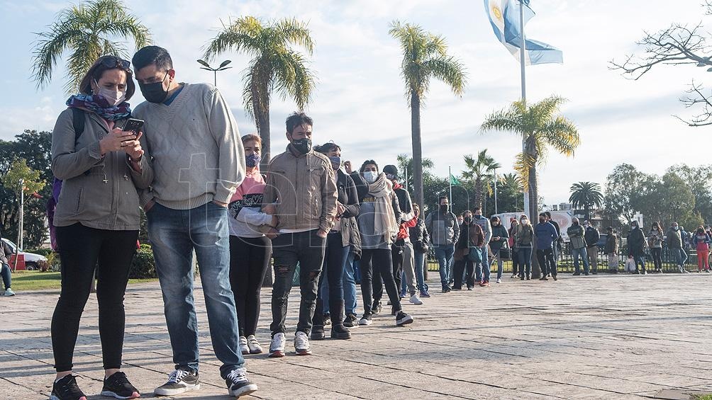 Provincia de Buenos Aires: récord de 181.605 vacunados en la jornada especial