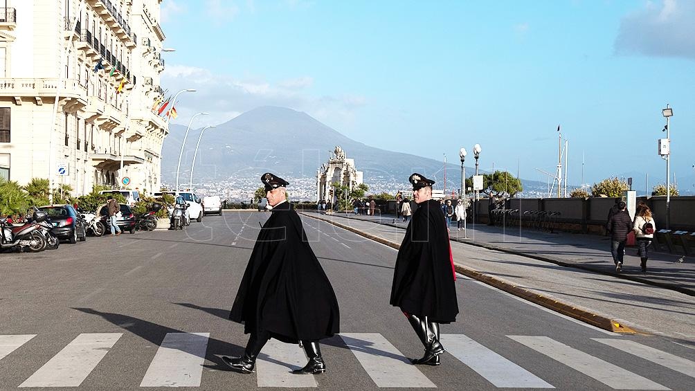 Estrategias para frenar a la temida Delta: cierres y controles fronterizos e incentivos para vacunarse
