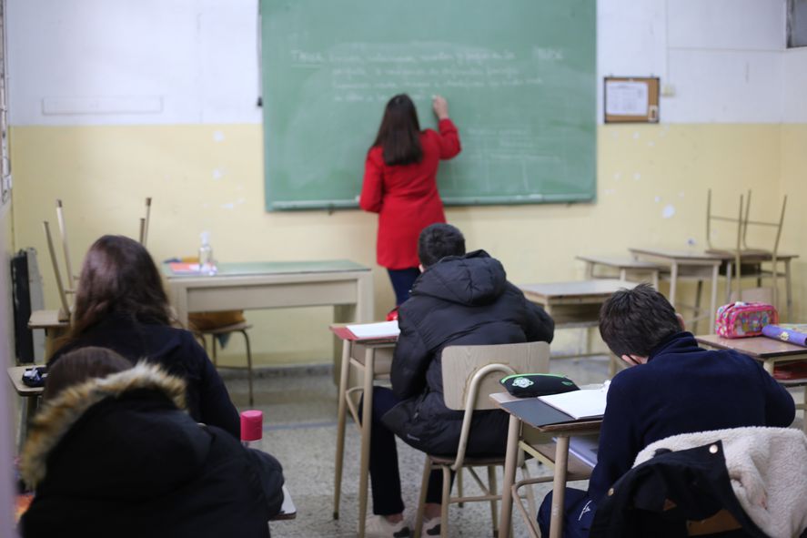 Las clases presenciales volverían después de las vacaciones de invierno