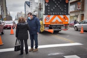 El EMVIAL realiza la señalización y demarcación en avenidas y calles del centro