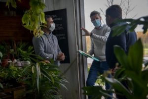 Entregaron habilitaciones a nuevos locales comerciales en Sierra de los Padres