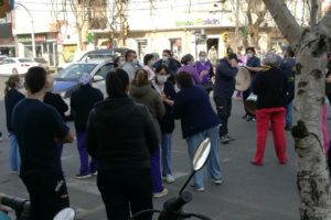 Paro y corte de calles de trabajadores de la sanidad en reclamo de aumento salarial