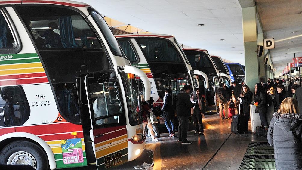 Se movilizaron casi 715 mil turistas en el fin de semana largo y gastaron 61% más que en 2019