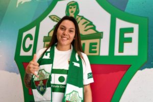 La futbolista Milagros Menéndez continuará su carrera en el Elche de España