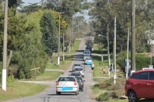 Vecinos de Los Acantilados marcharon por las usurpaciones de terrenos