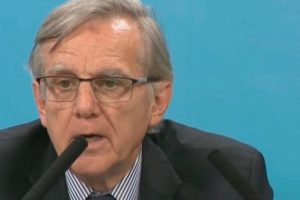 Un infectólogo asesor del Gobierno calificó como “un fracaso” al sistema de vacunación en el país