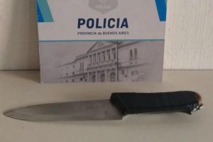Un joven con problemas psiquiátricos amenazó a su madre con un cuchillo