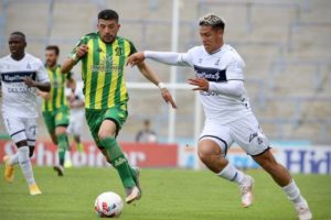 Aldosivi cayó con viejos errores y con Gago sin respuestas