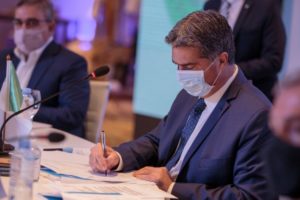 Los gobernadores desafían a Guzmán con una ley que aumenta los subsidios al transporte