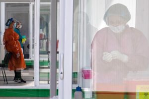 Uruguay aplicará una tercera dosis a mayores de 60 vacunados contra el coronavirus