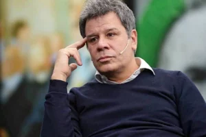 Facundo Manes contra Daniel Gollán: “Habría que preguntarle a los familiares de los muertos si su dolor se solucionaba con platita”