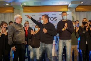 Rebelión empresaria turística ante Montenegro: le piden que “sea mejor gobernante”