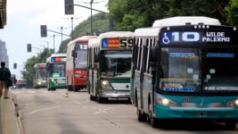 Por falta de pago de subsidios , las empresas de transporte de pasajeros del interior amenazan con una paralización del servicio