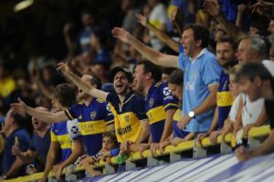 Heladeras vacías y tribunas también: $ 1.200 la entrada general en el futbol