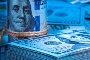 Dólar blue: las cuatro razones por las que sigue subiendo y alcanzó un récord este año