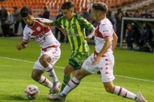 Aldosivi estiró la racha negativa en el regreso del público a las canchas