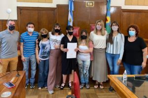 Reconocieron a Celia Patuto, colaboradora de Zoonosis y promotora del cuidado animal