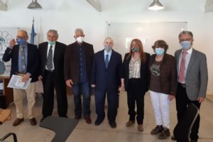 Distinguieron a médicos con 50 años de labor
