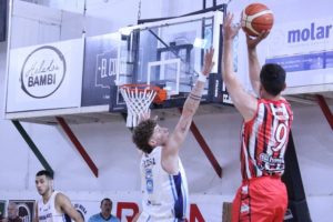 Quilmes apabulló a Bahía Basket