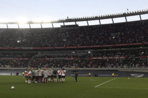 El Gobierno pidió a la AFA respetar el aforo del 50% en los estadios de fútbol