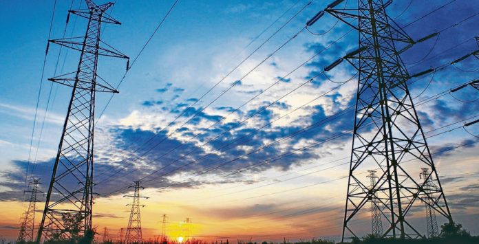 Cooperativas eléctricas piden ajuste tarifario y alertan sobre posible “colapso”