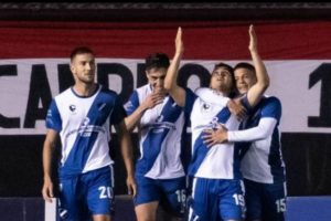 Alvarado ganó de visitante y sueña con ingresar a la Copa Argentina