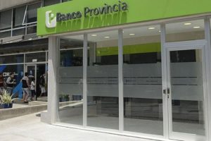 Los bancos volvieron a atender al público sin turno previo