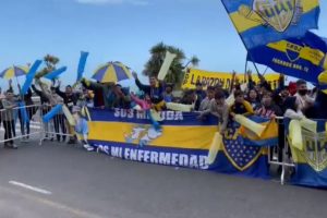 Boca llegó a Mar del Plata y tuvo un gran recibimiento de sus hinchas