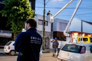 Mejoran la iluminación con LED en el Paseo Comercial San Juan