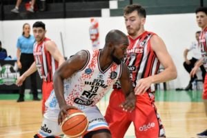 Quilmes le dio pelea a Deportivo Viedma pero no le alcanzó