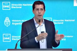 Cerraron los comicios y votó entre el 71 y el 72 % del padrón: los resultados desde las 21:00