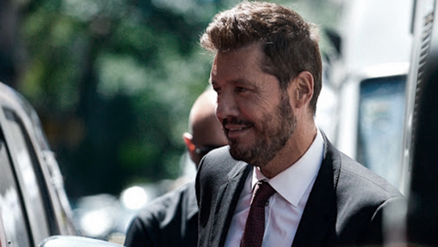 Unos 18 dirigentes, entre ellos Riquelme, acordaron pedirle a Tinelli elecciones AUDIO