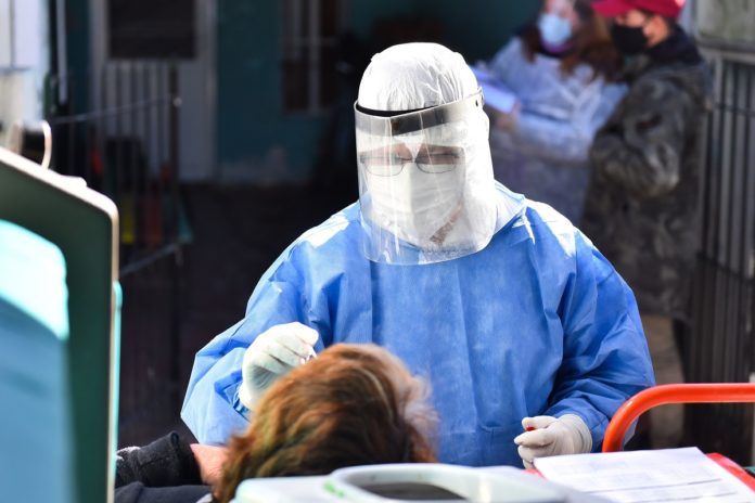 Coronavirus: 1.570 casos, el domingo con más contagios desde fines de agosto