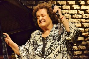 CRÍTICA / LIBROS: “Farías Gómez, la tribu”