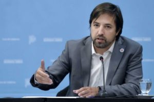 Cruces entre Kreplak y la Sociedad Argentina de Pediatría por la vacunación en chicos