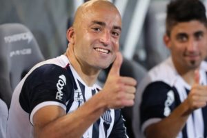 Santiago Silva podría convertirse en jugador de Aldosivi