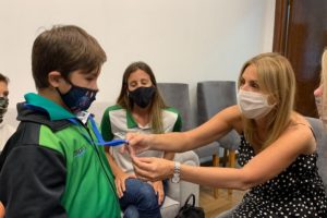 El Concejo reconoció al chico de 9 años que completó 1500 metros en aguas abiertas