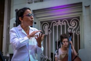 Llega hoy a la Sala Payró la performance “1 minuto”