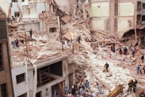 La Argentina pidió la detención del ministro iraní Vahidi por el ataque a la AMIA